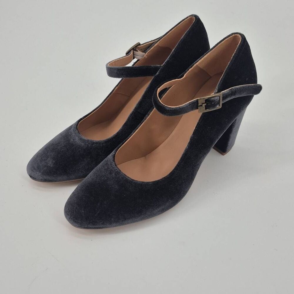 Sundance Alta Velvet Heels Women's Size 8.5